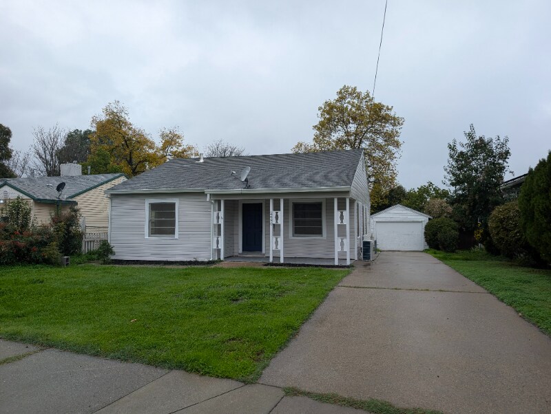 2480 Baldwin Ave in Oroville, CA - Building Photo