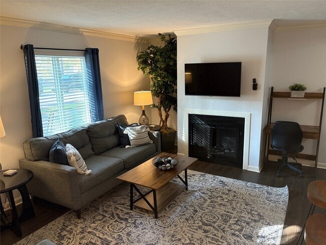 property at 732 Memorial Mews St