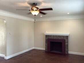 4789 E Hedges Ave in Fresno, CA - Building Photo - Building Photo