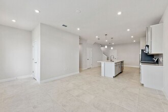 552 Creedmore Ln in Debary, FL - Building Photo - Building Photo