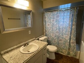 804 NW 21st St in Oklahoma City, OK - Foto de edificio - Building Photo