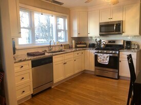 87 Pennsylvania Ave, Unit 1 in Somerville, MA - Building Photo
