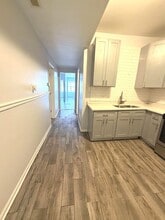 7224 S St Lawrence Ave in Chicago, IL - Foto de edificio - Building Photo