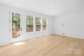 1706 Blanche St in Charlotte, NC - Building Photo - Building Photo