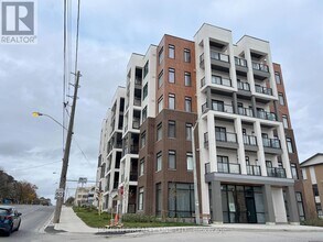 160-160 Canon Jackson Dr in Toronto, ON - Building Photo - Building Photo