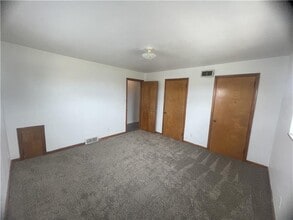 160 Fernwood Rd in Wintersville, OH - Building Photo - Building Photo