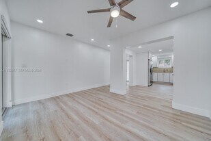 4345 SW 5th Terrace in Coral Gables, FL - Building Photo