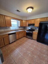 504 S 14th St, Unit 1 in Newark, NJ - Foto de edificio - Building Photo