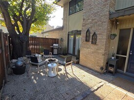 2612 Custer Pkwy in Richardson, TX - Building Photo