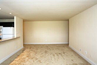 Knightsbridge Apartments in Bensalem, PA - Foto de edificio - Interior Photo