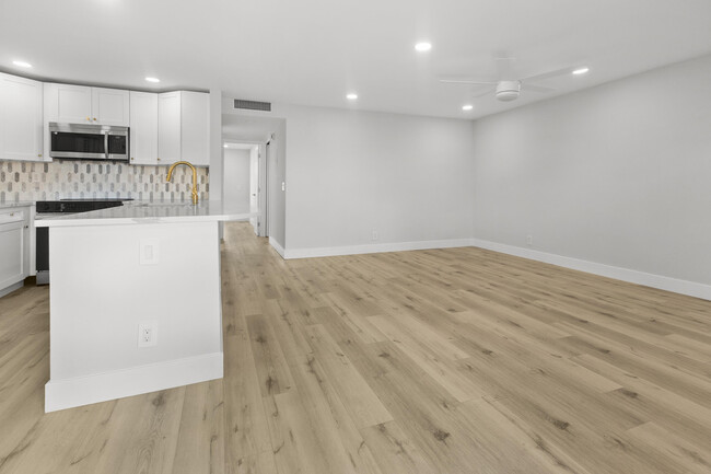 769 Normandy Trail in Delray Beach, FL - Building Photo - Building Photo