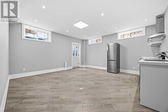 15 Bobmar Rd in Toronto, ON - Building Photo - Building Photo