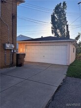 688 Dick Rd in Cheektowaga, NY - Building Photo - Building Photo