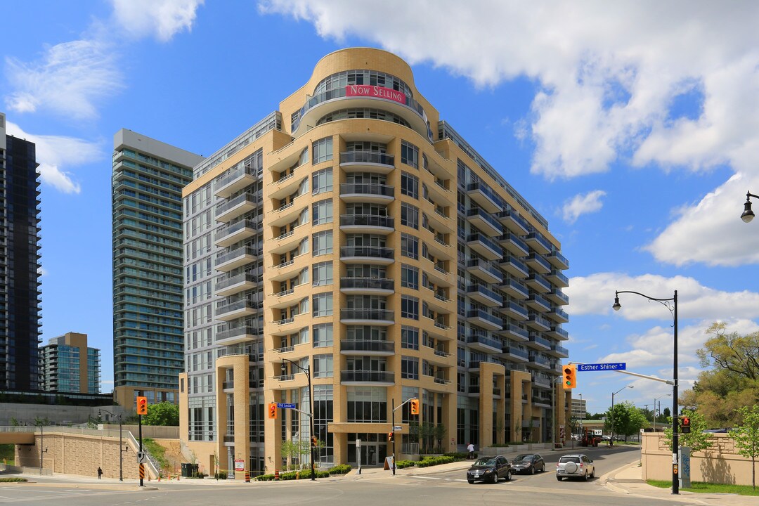 Leslie Boutique Residences in Toronto, ON - Building Photo