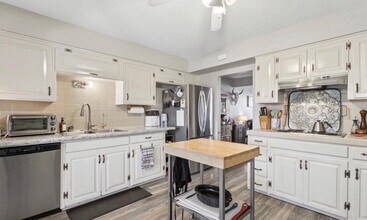 1030 E Bethany Home Rd in Phoenix, AZ - Building Photo - Building Photo