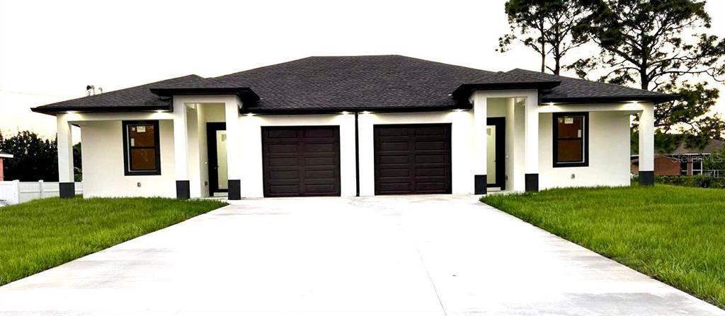 1043 Albany Ave in Lehigh Acres, FL - Building Photo