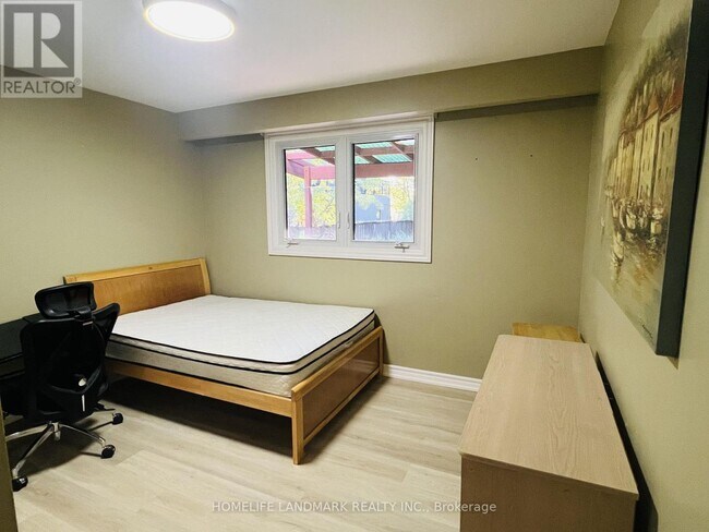 30 Bobmar Rd in Toronto, ON - Building Photo - Building Photo