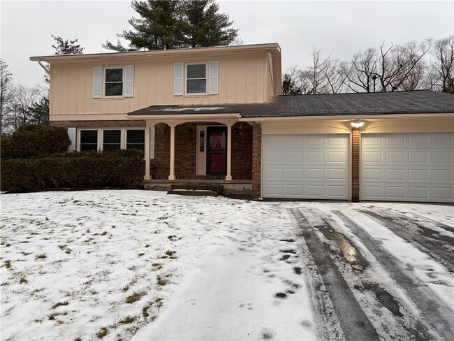 property at 39 Highgate Cir