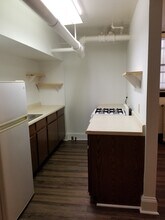 Yale Place Apartments in Minneapolis, MN - Foto de edificio - Building Photo