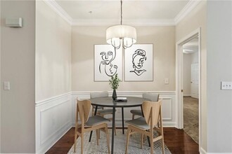 2400 Cumberland Pkwy SE in Atlanta, GA - Foto de edificio - Building Photo