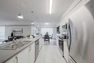 The Shipman Apartments I in St Catharines, ON - Building Photo - Building Photo
