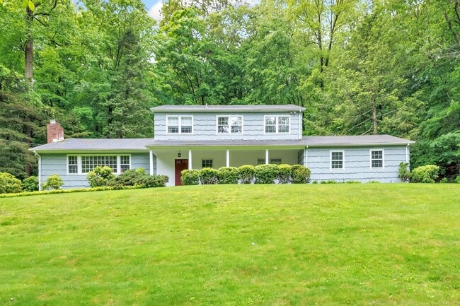 6 Rivergate Woods in Wilton, CT - Building Photo - Building Photo