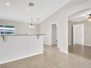 1112 SW 45th Terrace in Cape Coral, FL - Building Photo - Building Photo