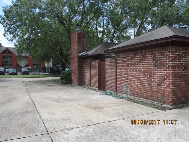 10842 Lynbrook Dr photo'