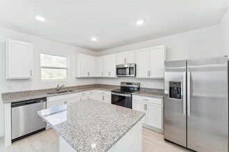 5085 Armina Pl in Fort Pierce, FL - Building Photo - Building Photo