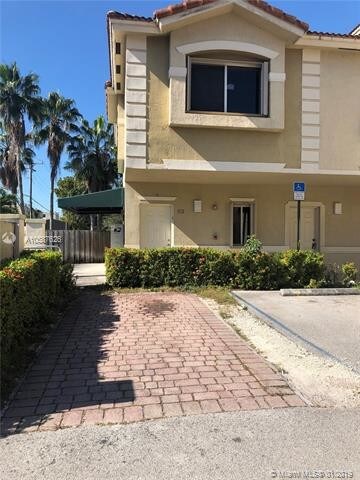 7985 NW 8th St-Unit -100A in Miami, FL - Building Photo - Building Photo