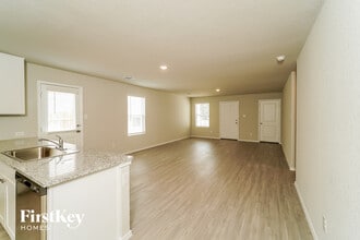 9622 Littleton Grist in San Antonio, TX - Building Photo - Building Photo