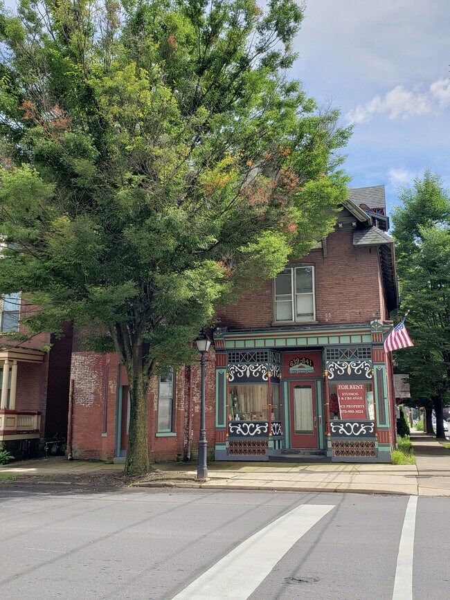 346 Walnut St Apartments and Nearby Williamsport Apartments For Rent