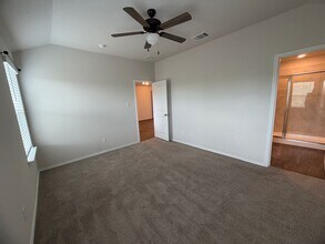 4042 Bay Leaf Lp in Von Ormy, TX - Building Photo - Building Photo