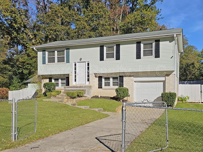 property at 1620 Cardinal Rd