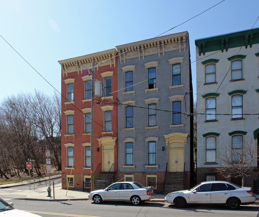 192-194 N Pearl St in Albany, NY - Foto de edificio