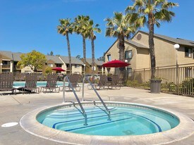 Summer Brook Apartments: Your Oasis of Comfort and Style in San Diego, CA - Building Photo