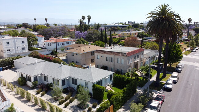 5069 W 21st St in Los Angeles, CA - Building Photo - Building Photo