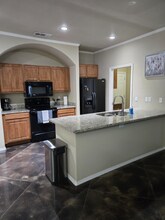 6105 Nancy Ellen St in Amarillo, TX - Foto de edificio - Building Photo