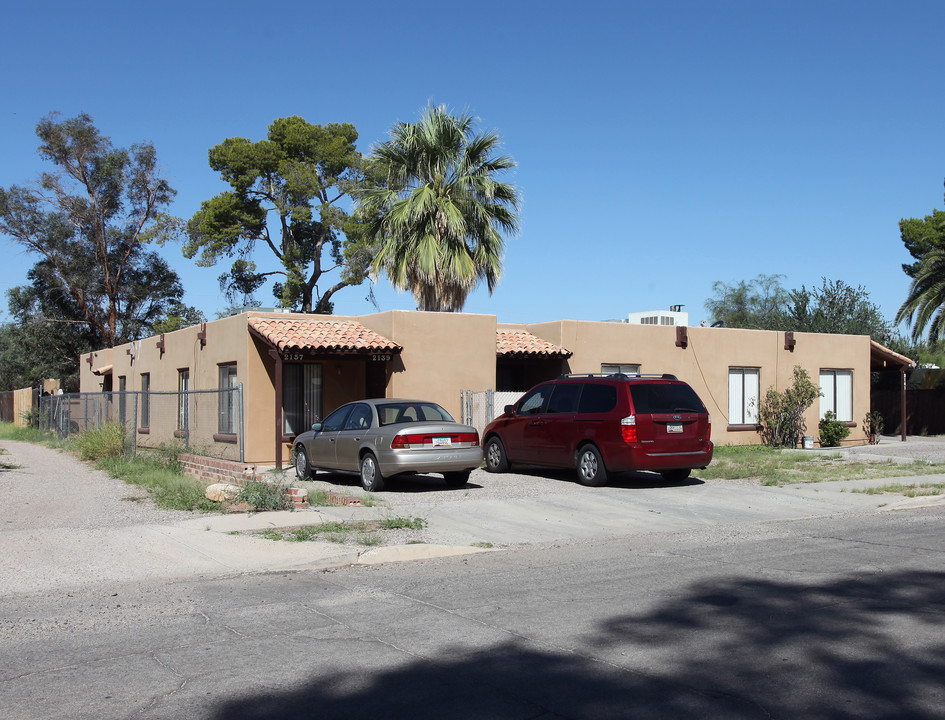 2137-2145 N Bell Ave in Tucson, AZ - Foto de edificio