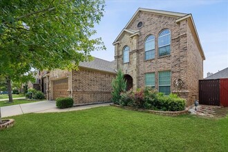 1204 Realoaks Dr in Fort Worth, TX - Building Photo - Building Photo