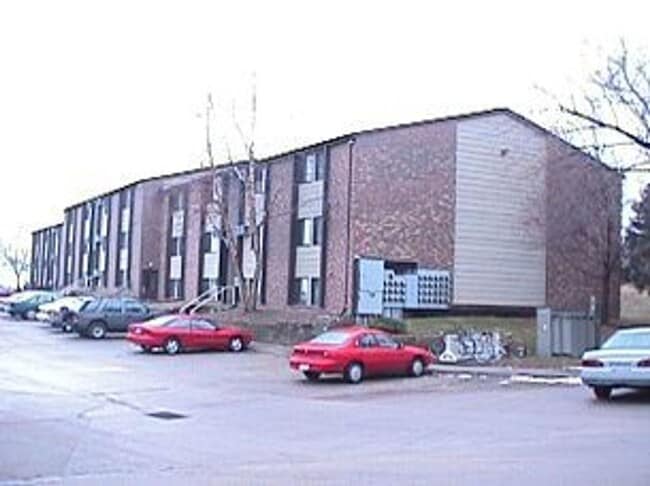 property at 906 Benton Dr