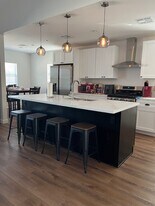 551 S Calle Santa Rosa in Palm Springs, CA - Building Photo