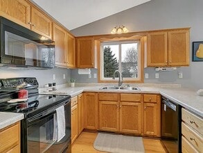 1214 Corrine Ct in Sartell, MN - Building Photo - Building Photo
