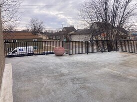 2414 W 10th St, Unit 800 ft2 Private Deck in Sioux Falls, SD - Building Photo