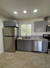 205 N Mariposa Street in Fresno, CA - Building Photo - Building Photo