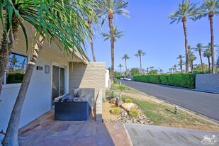 75593 Cll Del Norte in Indian Wells, CA - Foto de edificio - Building Photo