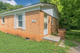 317 Jennings St in Lincolnton, NC - Building Photo