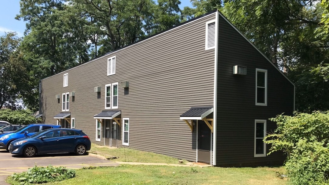 Tallmadge Lofts in Cuyahoga Falls, OH - Building Photo