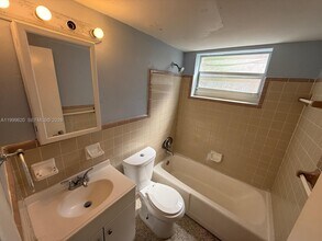 1646 NW 2nd St in Miami, FL - Building Photo - Building Photo