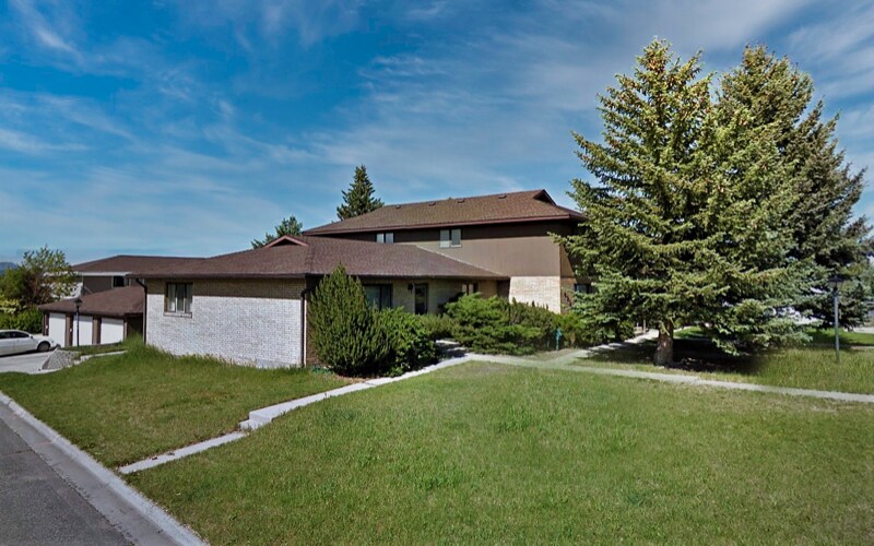 472 Russell Ln in Helena, MT - Building Photo